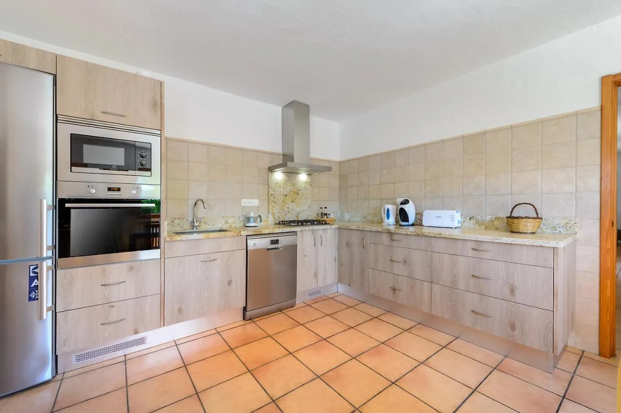 Casa Es Pins Villa Santa Eularia des Riu Spanje